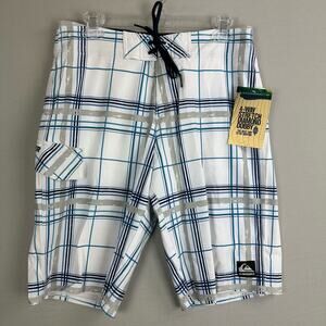 Quiksilver Men’s 30 Cypher Wonderland Board Shorts Plaid Stretch Cinch Fly NWT
